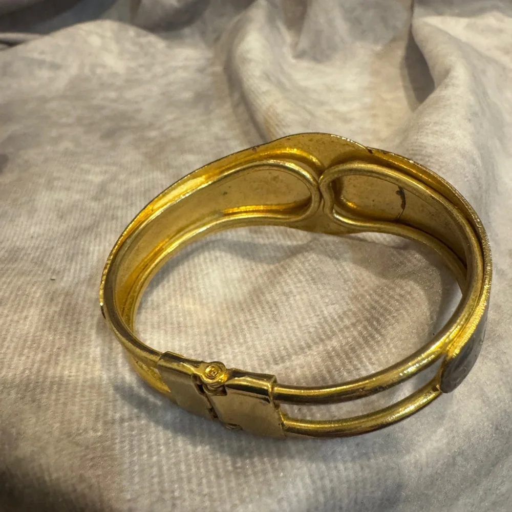 Cloisonne Elegant Gold‎ and Purple Hinged  Floral Bracelet